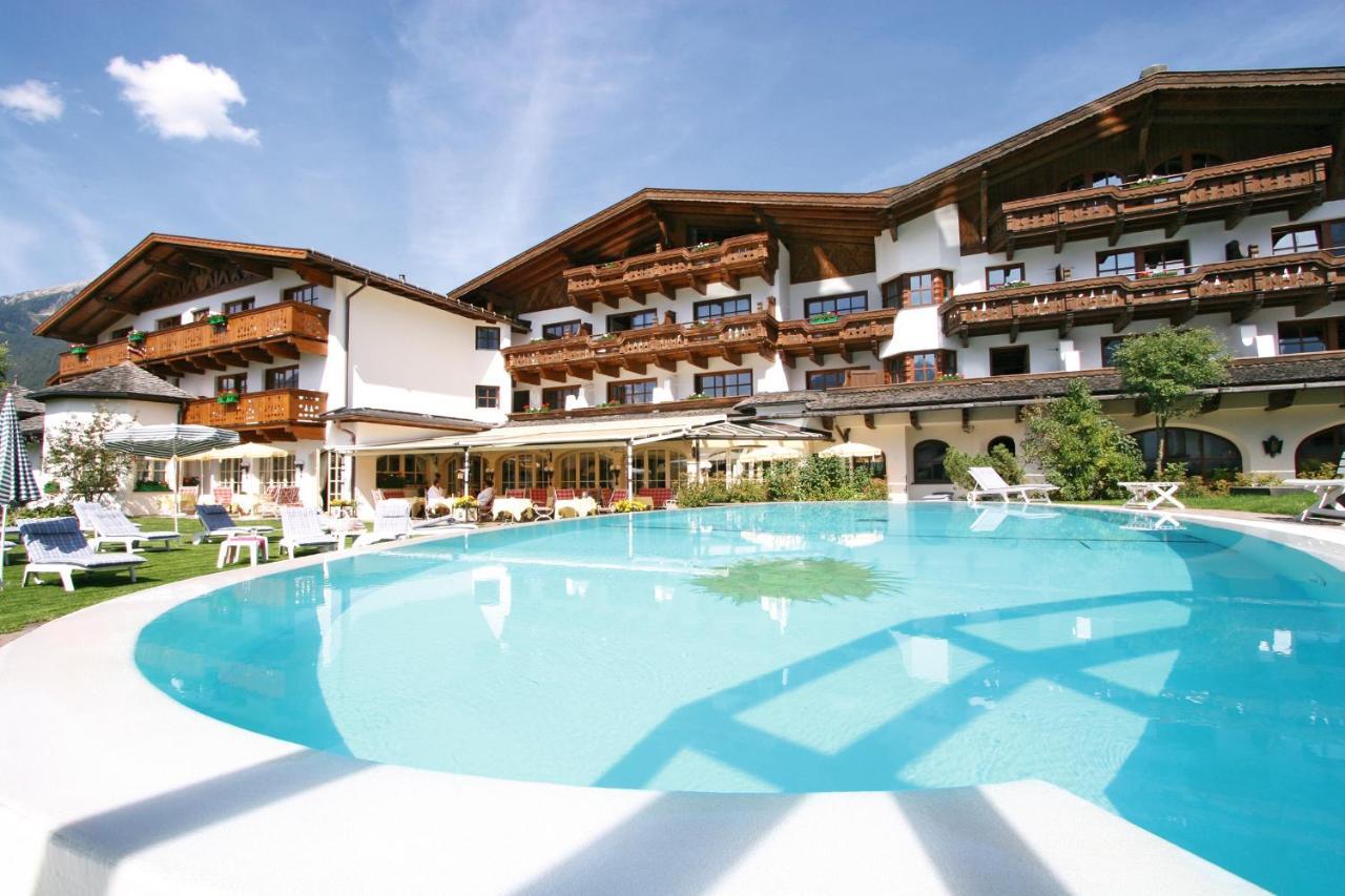 Hotel Tirolerhof - Familotel Zugspitze Ehrwald Exteriér fotografie