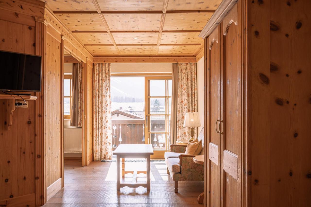 Hotel Tirolerhof - Familotel Zugspitze Ehrwald Exteriér fotografie